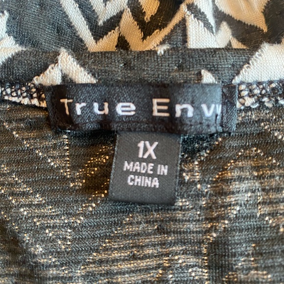 True Envy Black and White  Sleeveless Dress - Picture 12 of 12